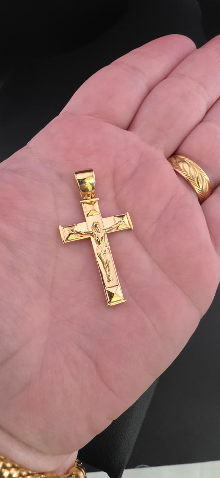 Cross with Christ and Squares