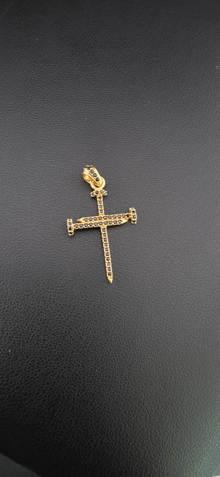 Onyx Cross