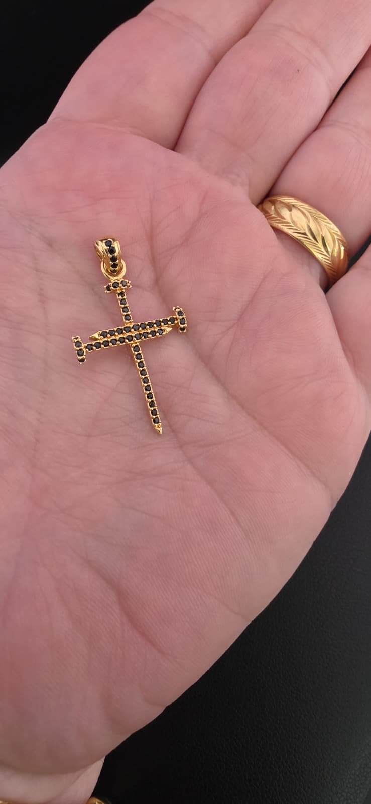 Onyx Cross
