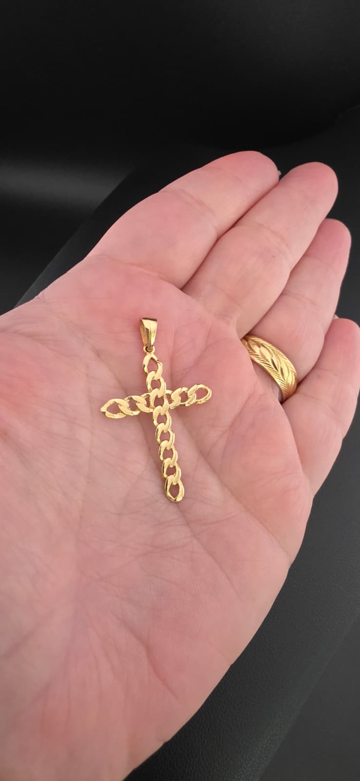 Chain Link Cross