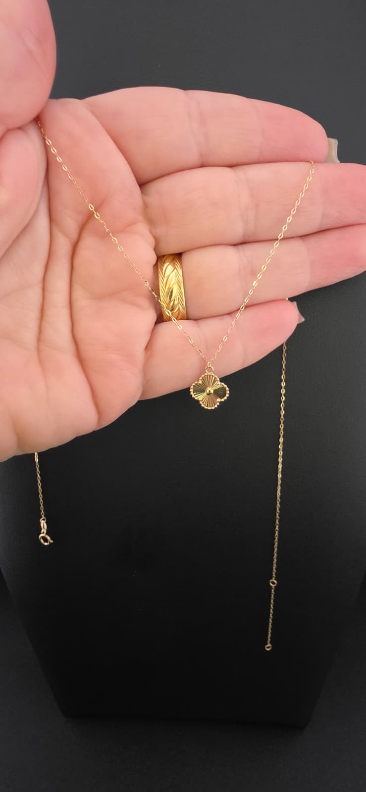 Diamond-Cut Clover Necklace