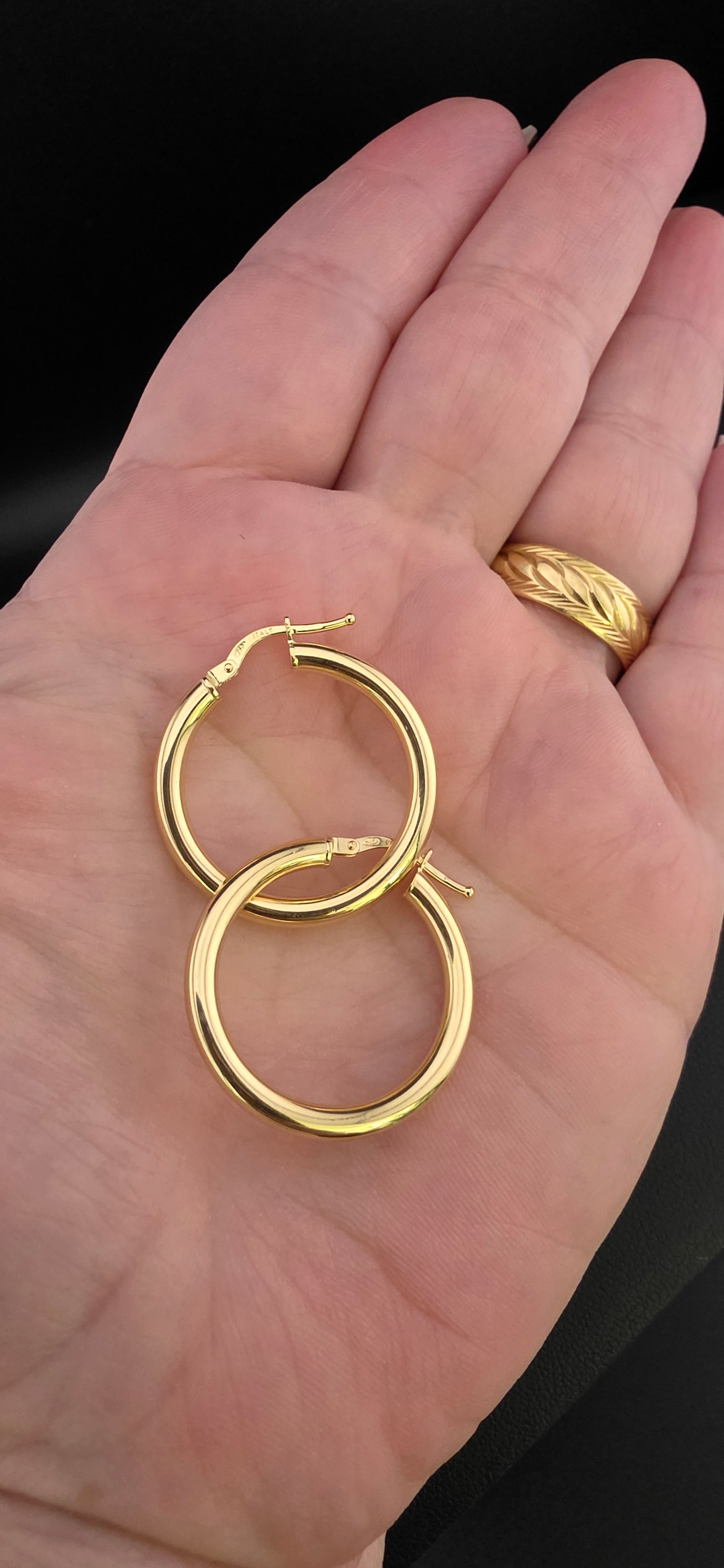 Hoop