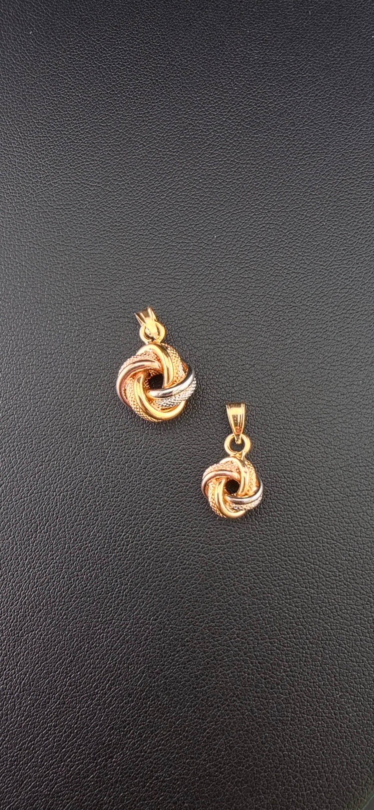 Pendant Knot 3 Gold