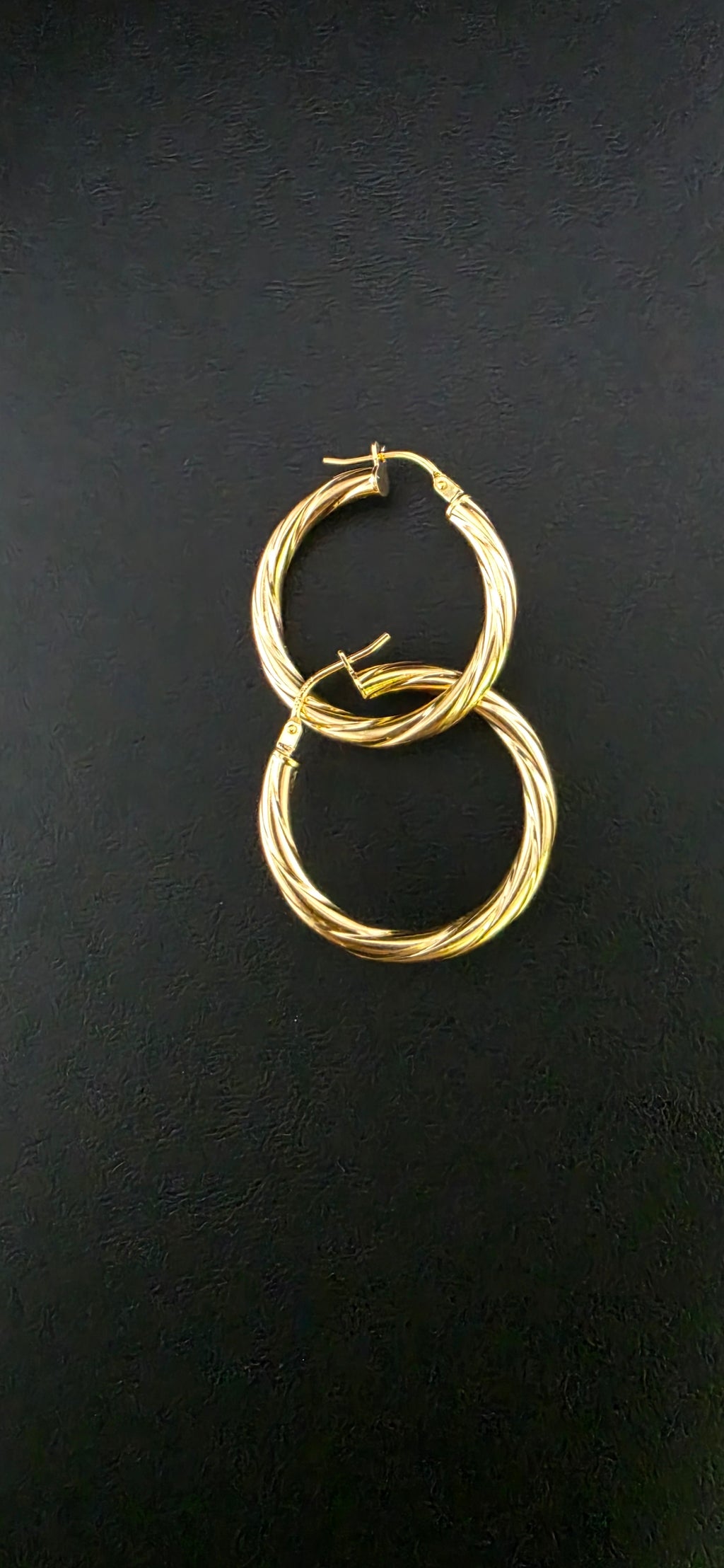 Twisted Hoop Rarrings