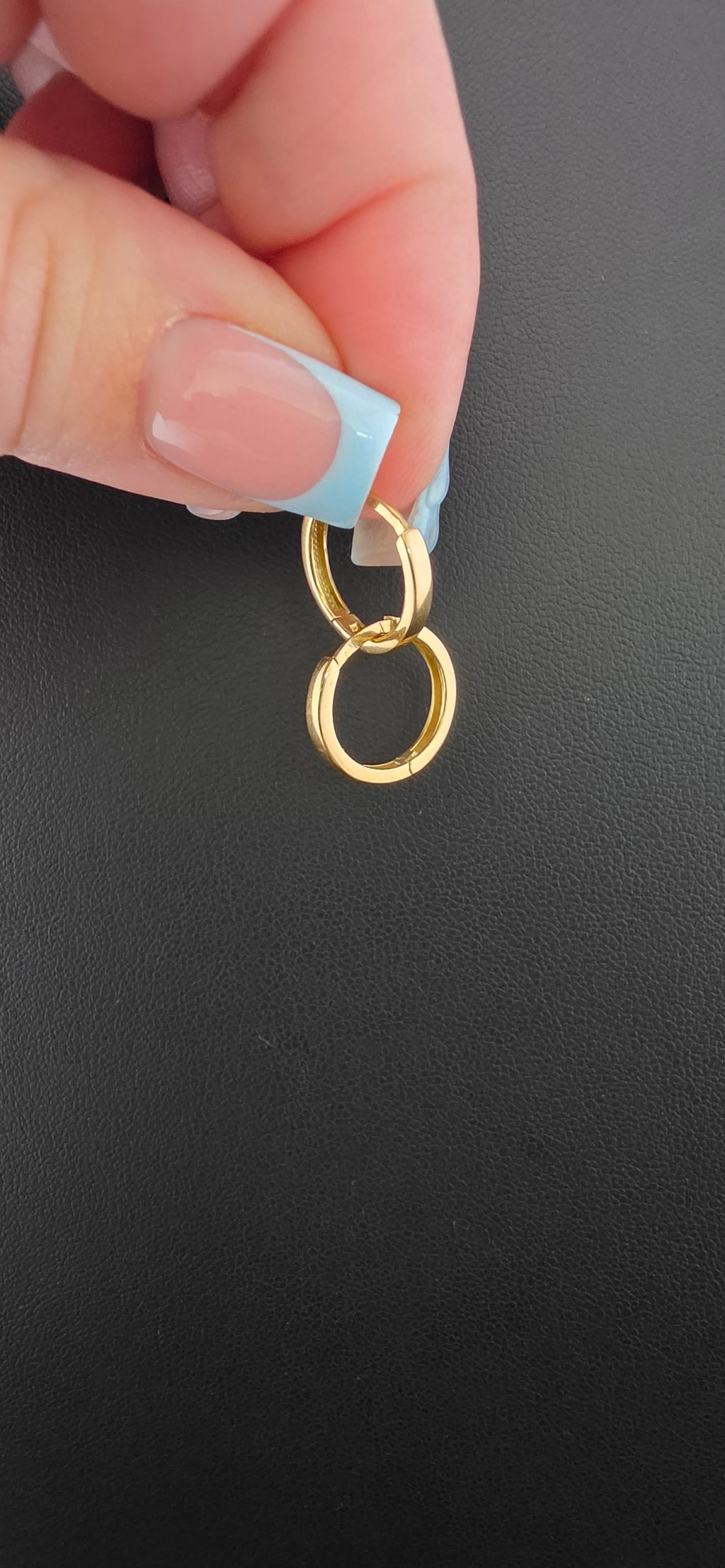 Huggie Earrings Solid