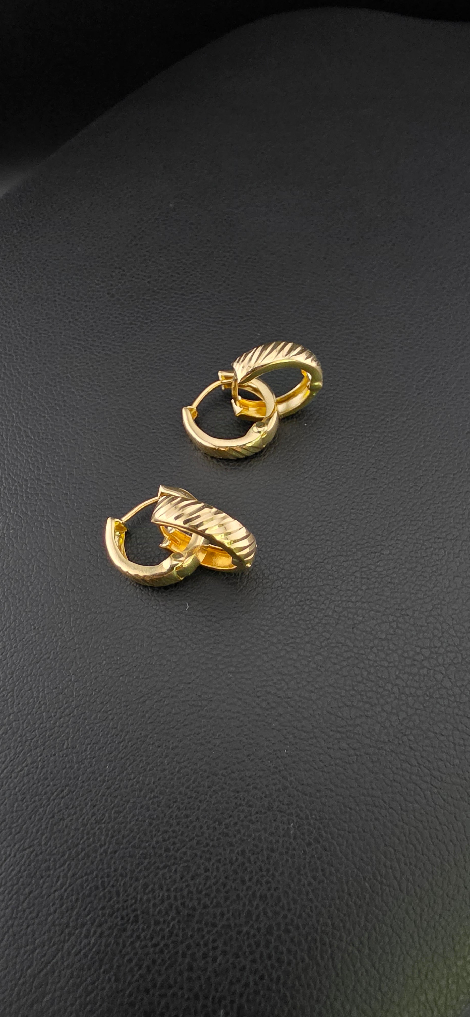 Huggie Earring