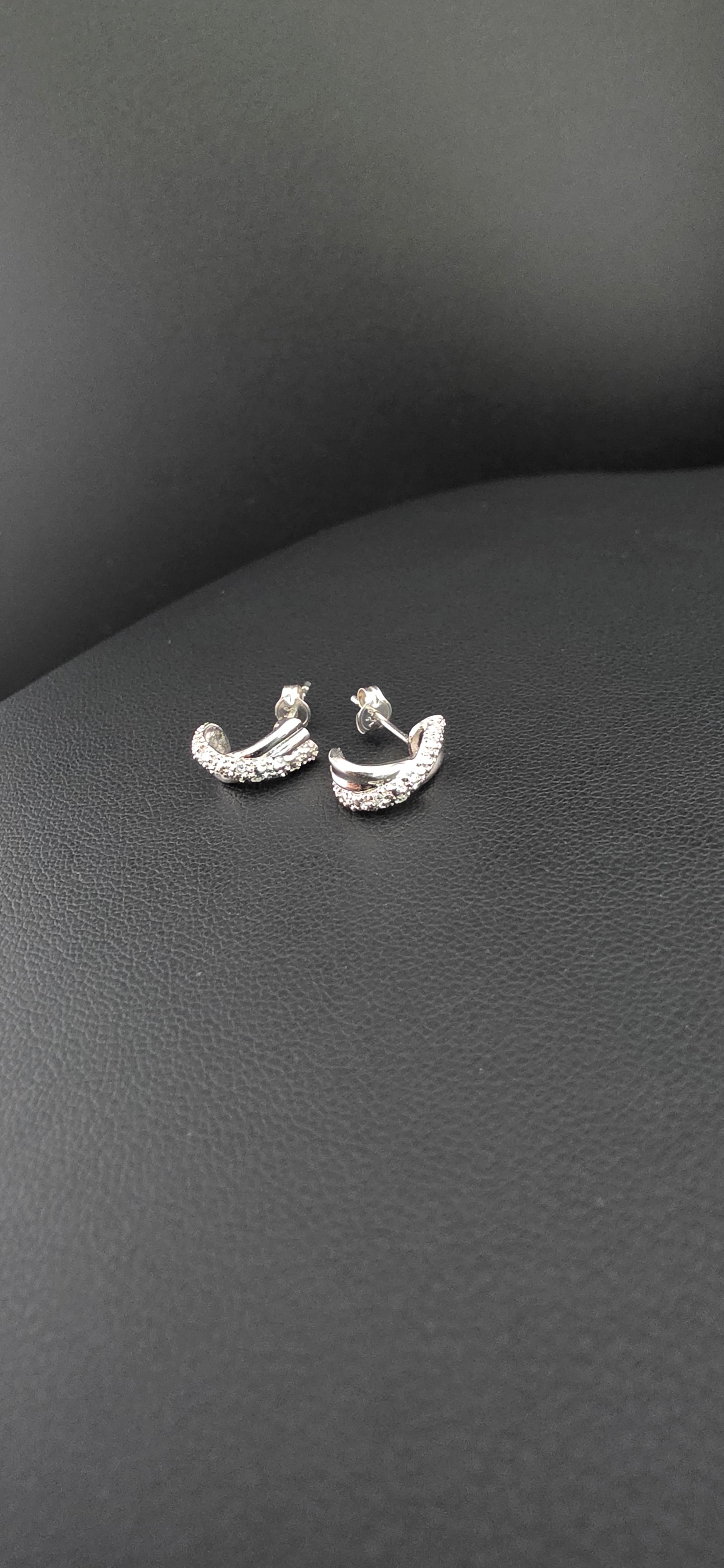 Earring Gold White