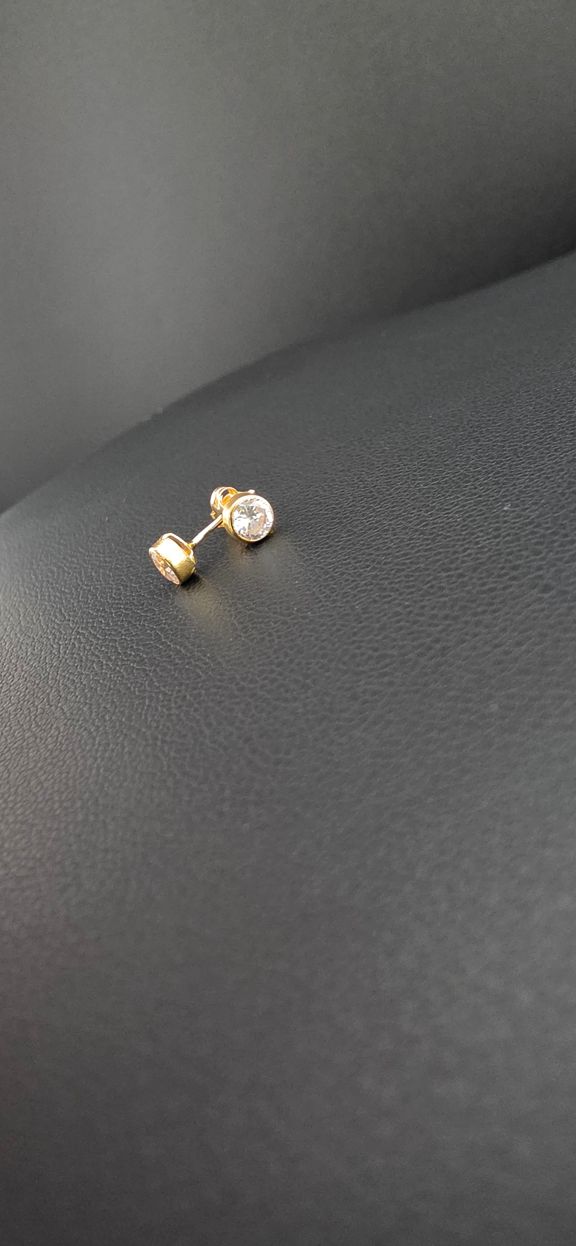 Earring Gold White
