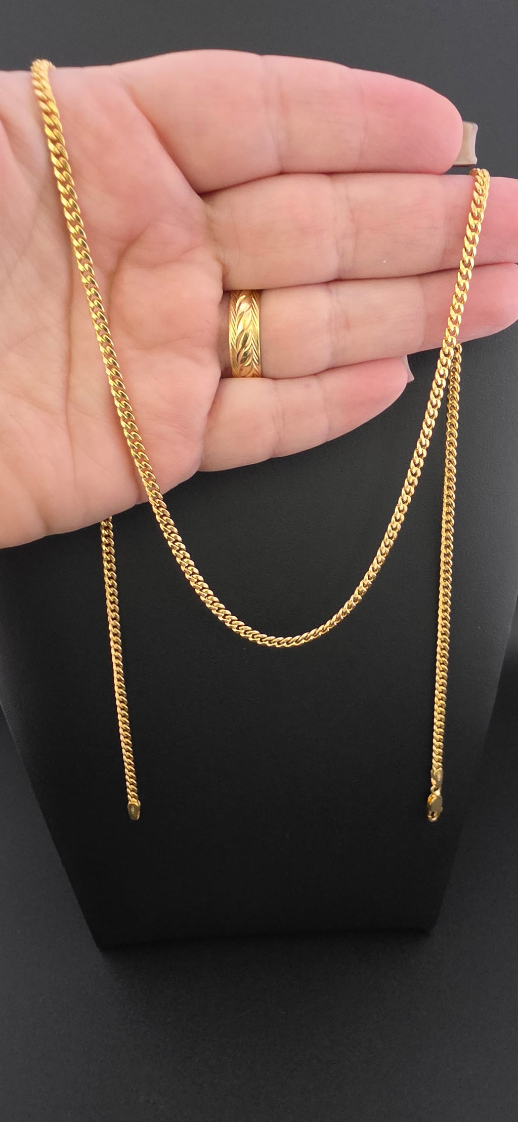 Chain Cuban