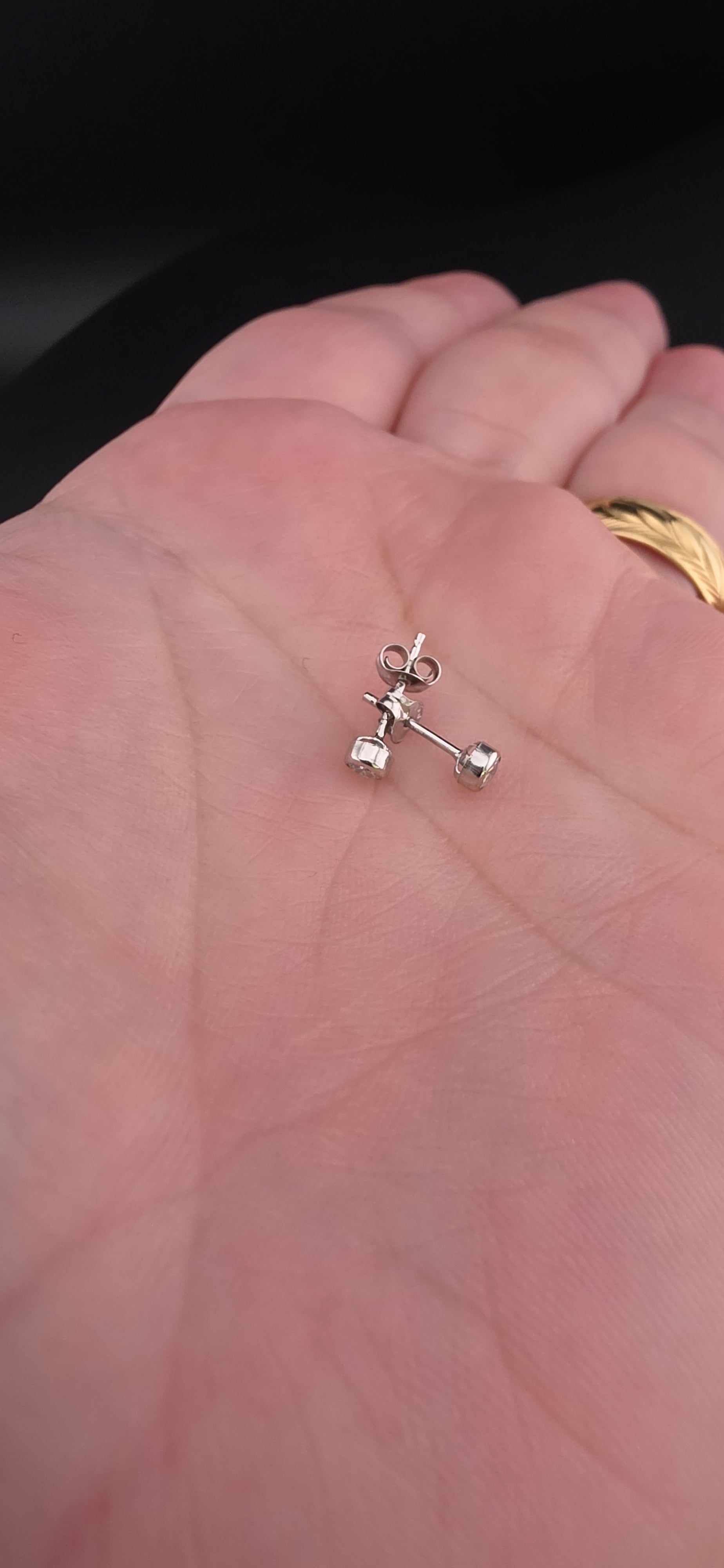 Earring Gold white