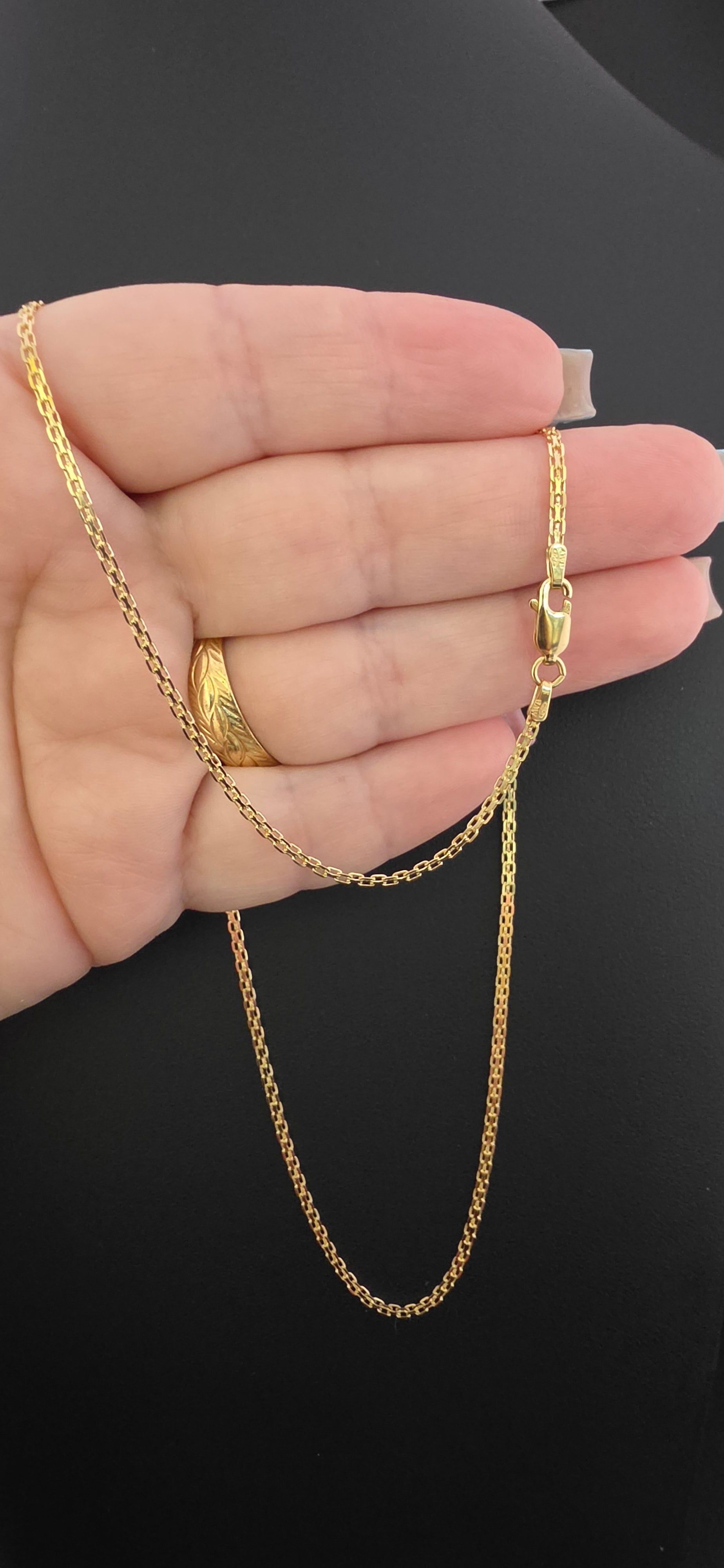 Bismark Chain Solid