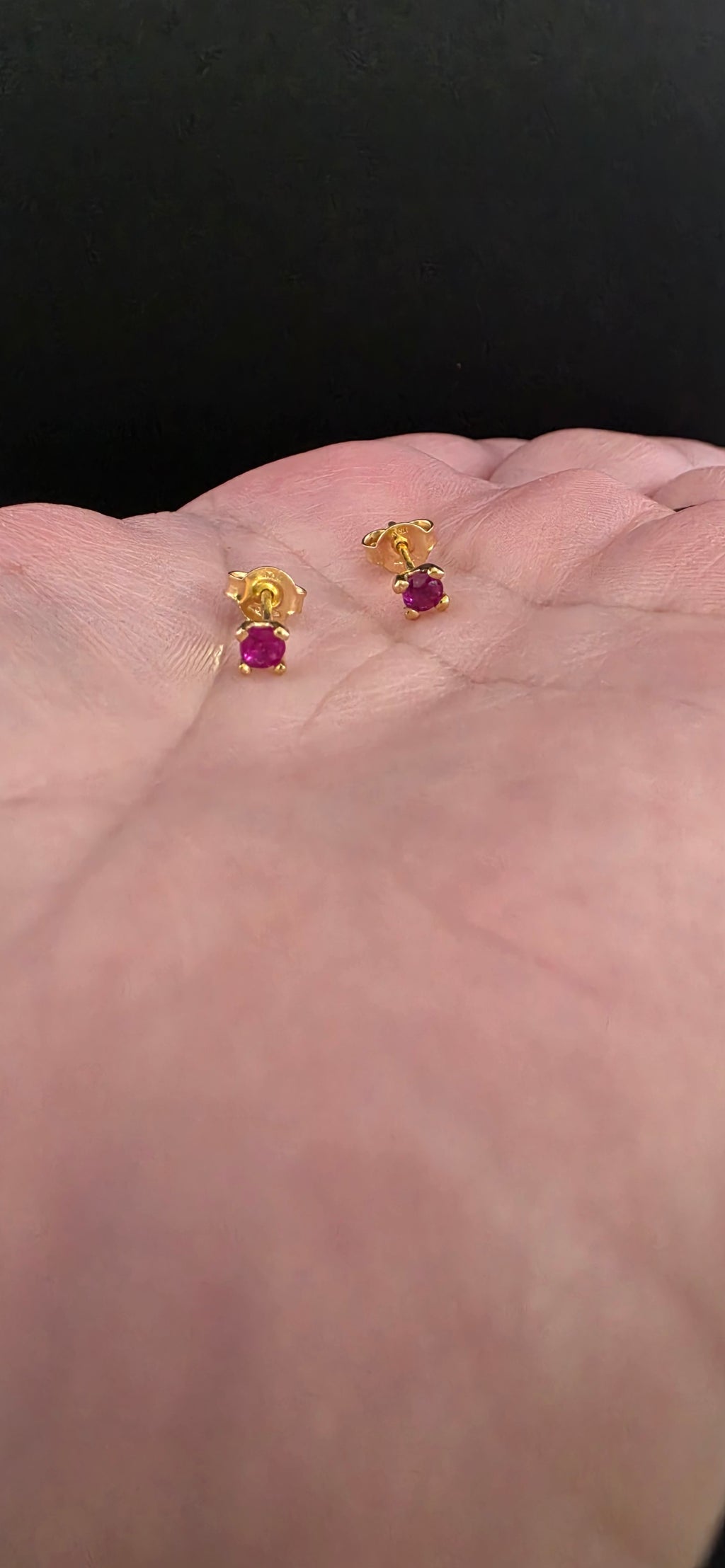 Earring Gem Rubí 15mm