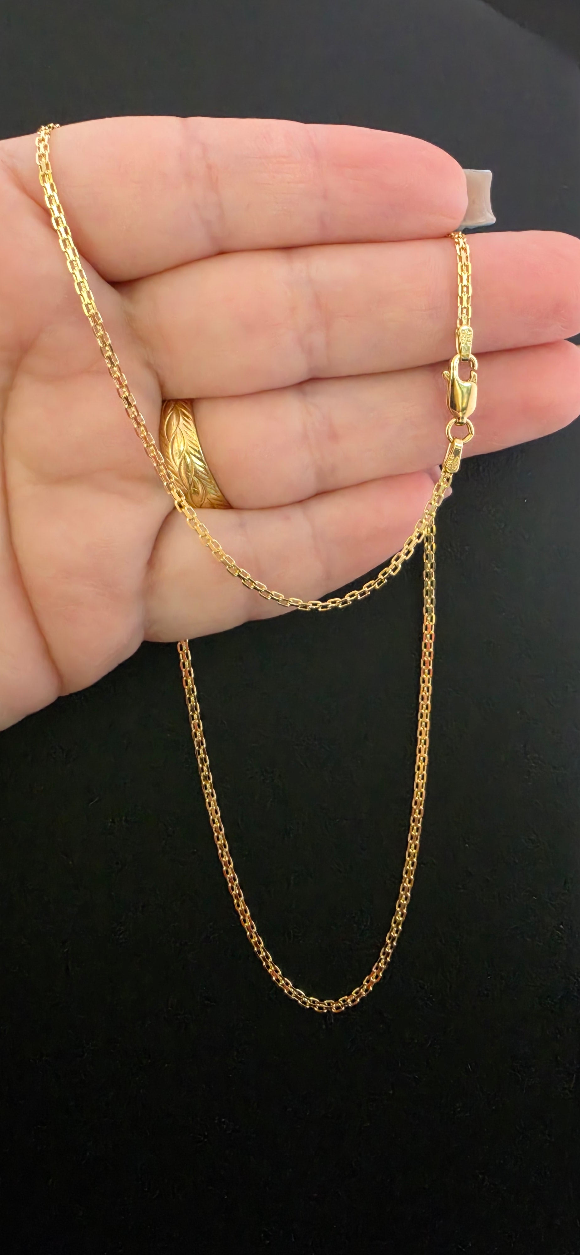 Bismark Chain Solid