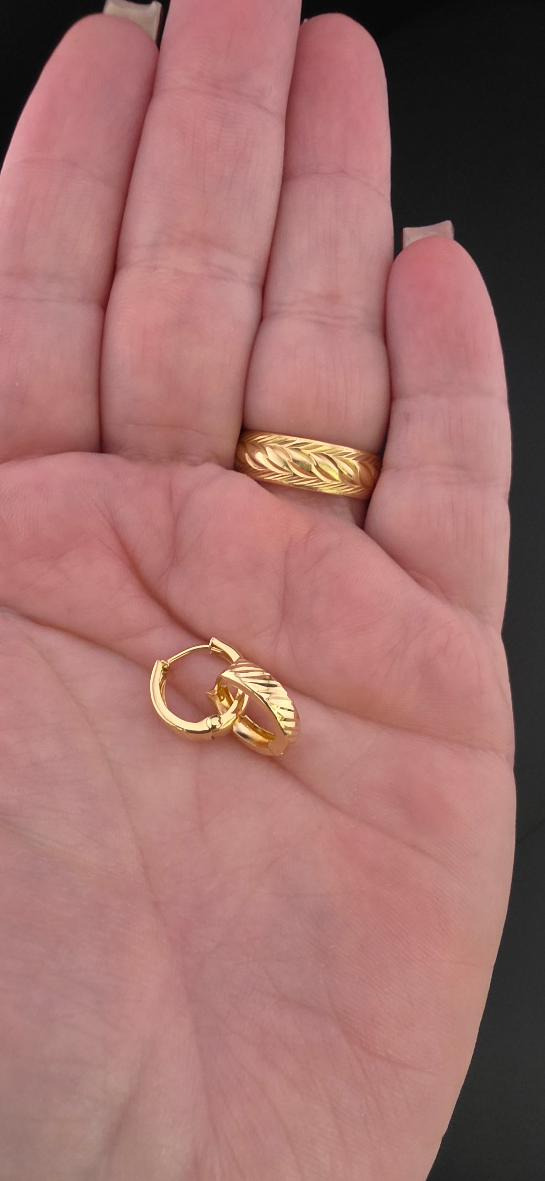 Huggie Earring