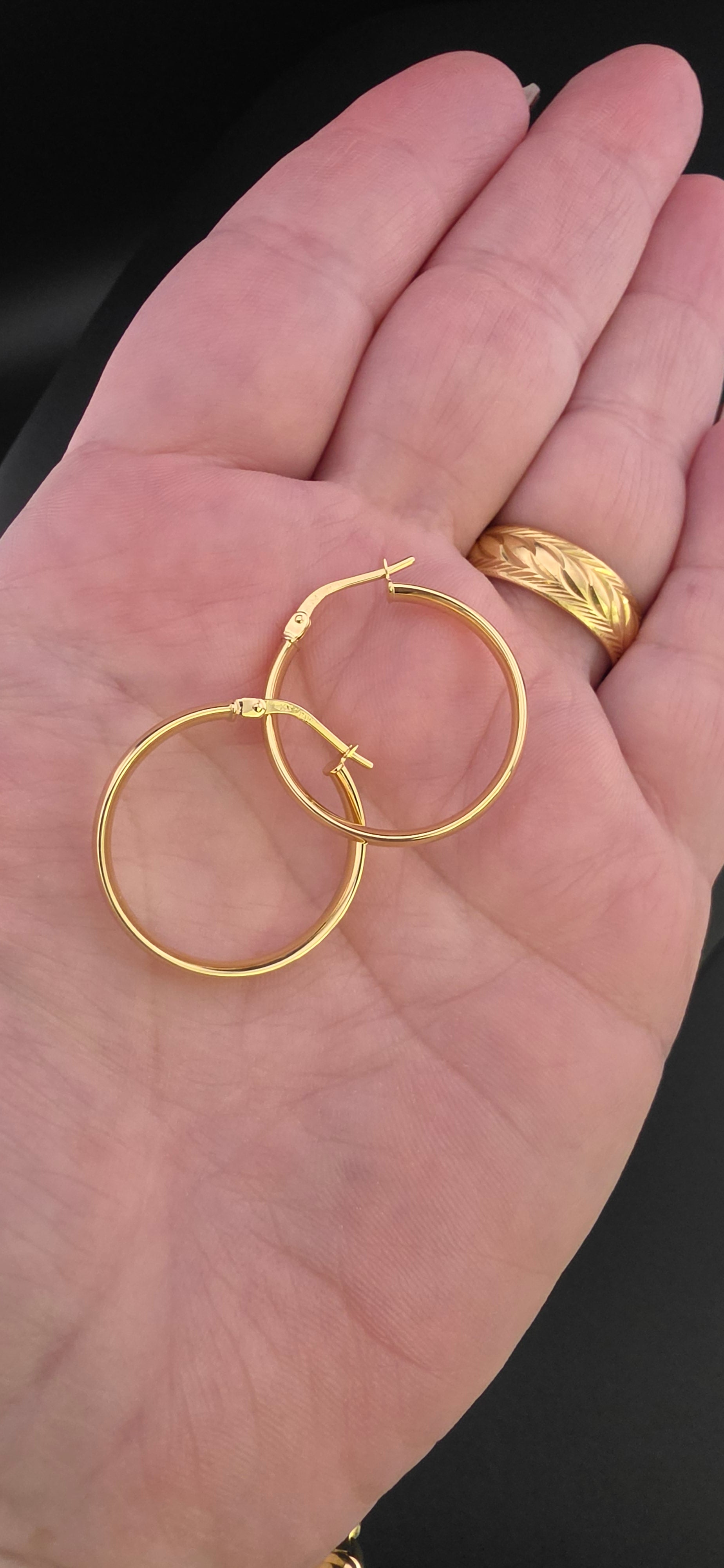 Hoop