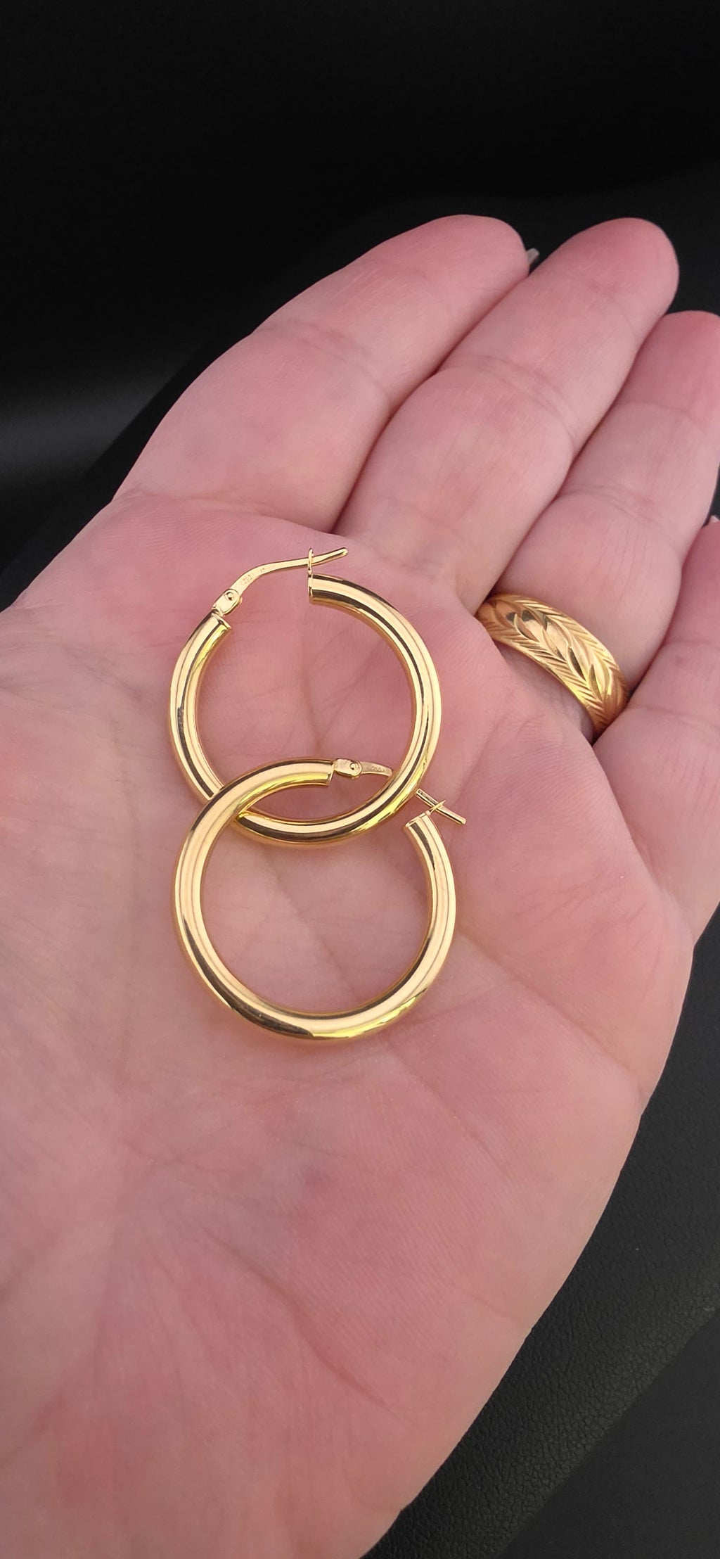 Hoop